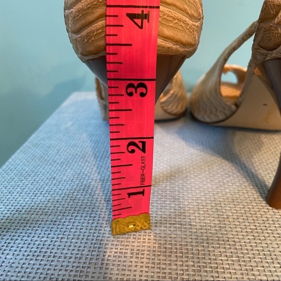 Daisy Fuentes open toe slingback heels - Picture 8 of 9